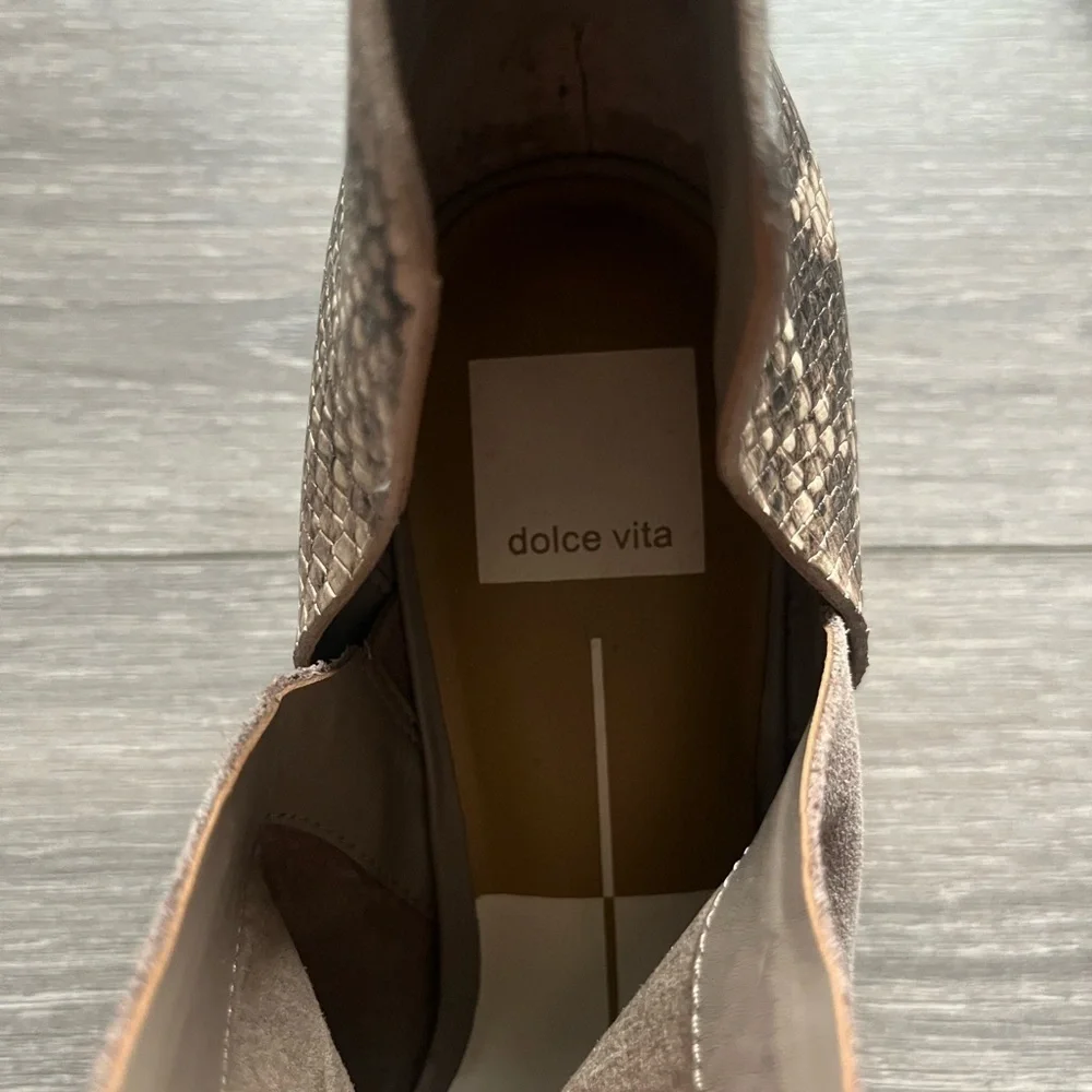 Dolce Vita Camel Snake Print Transitional Heeled Booties Size 8.5